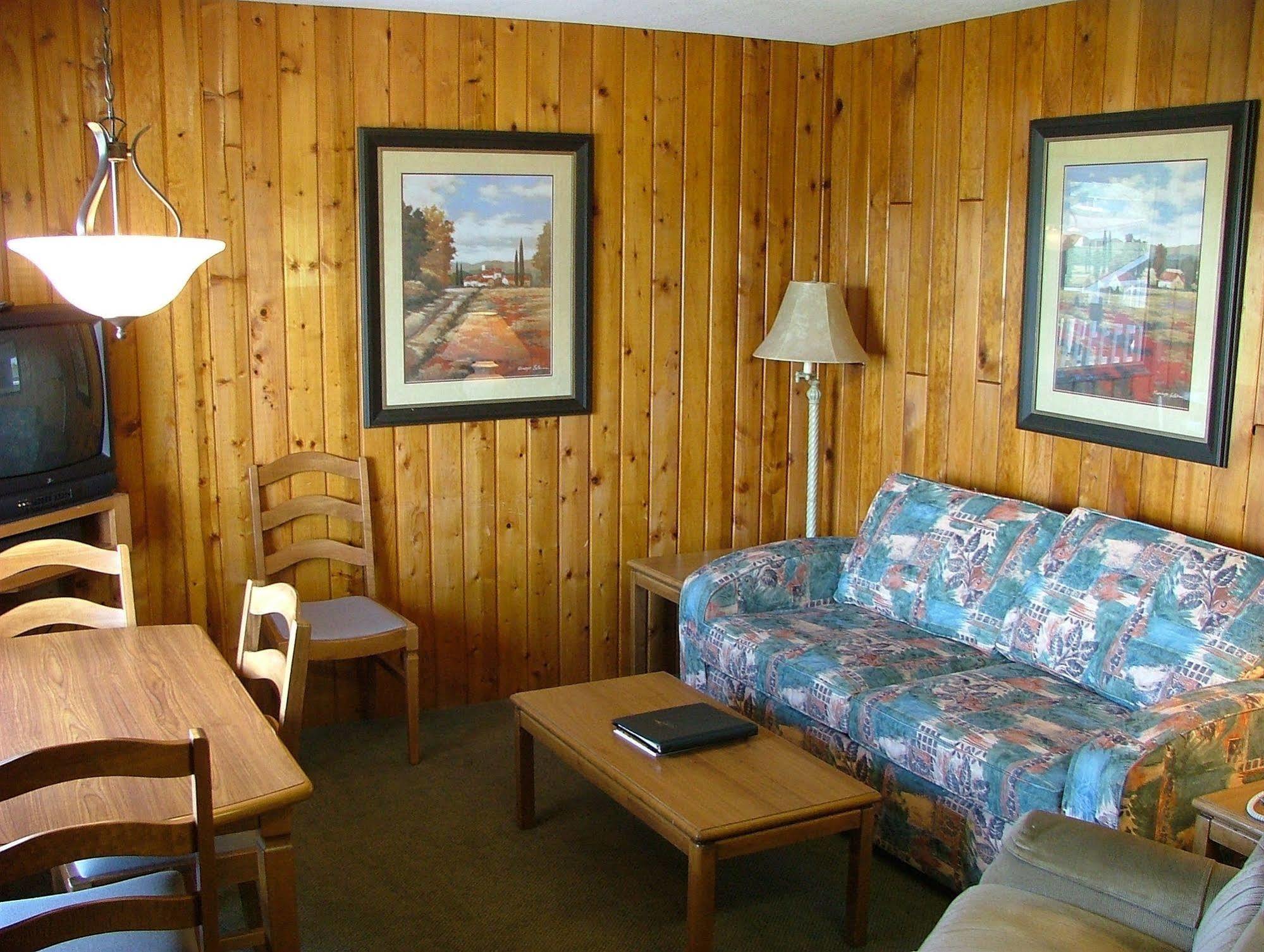 The Cedarwood Inn & Suites Сидней Экстерьер фото